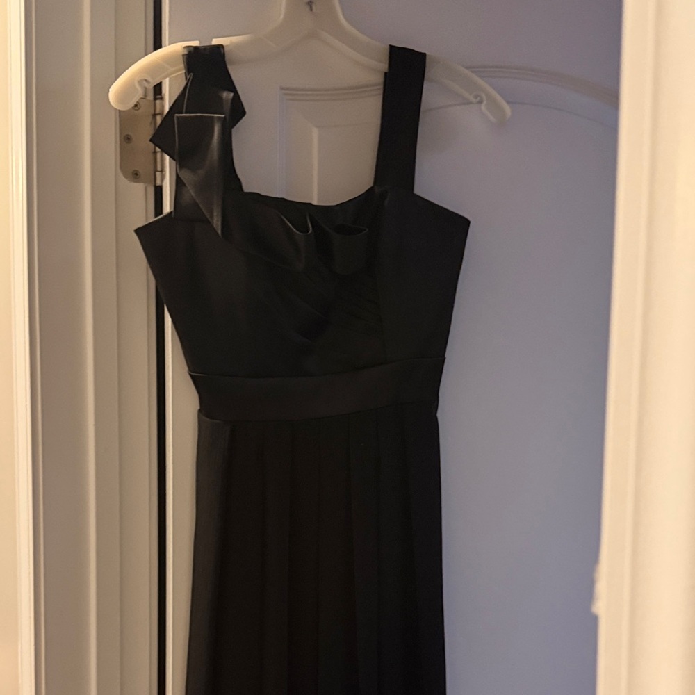 Black Sleeveless BCBG / macandcleo gown size 2
